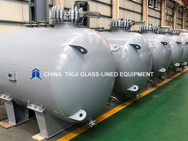 Horizontal Glass-Lined Storage Tanks Horizontal Glass-Lined Storage Tanks